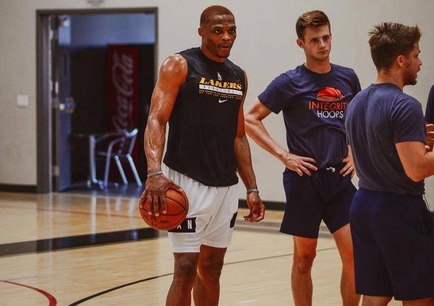 进而支撑阵 进而支撑阵