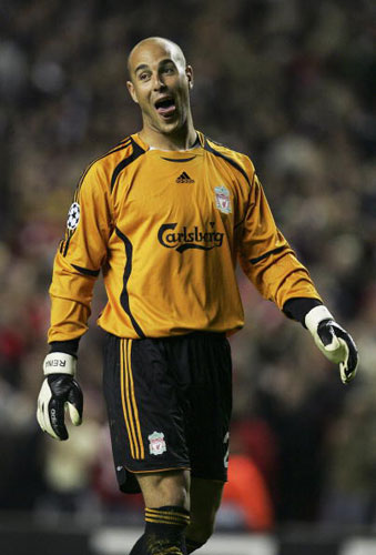 对手右脚大 对手右脚大