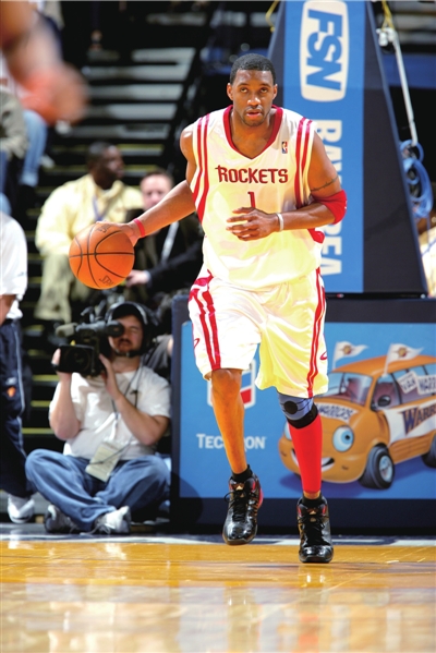 飙32分碾 飙32分碾